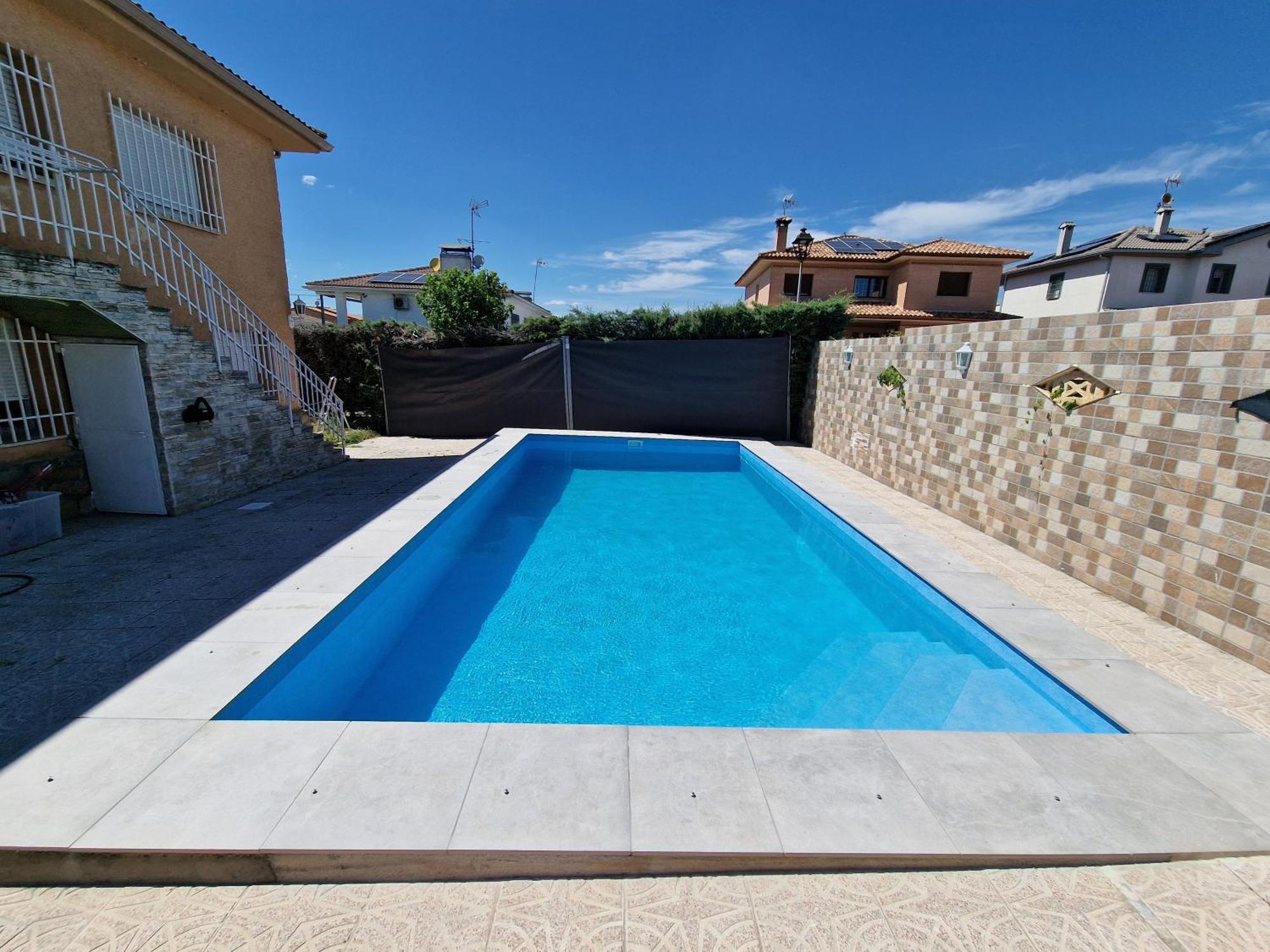 Primera Planta Completa, El Álamo Exterior foto